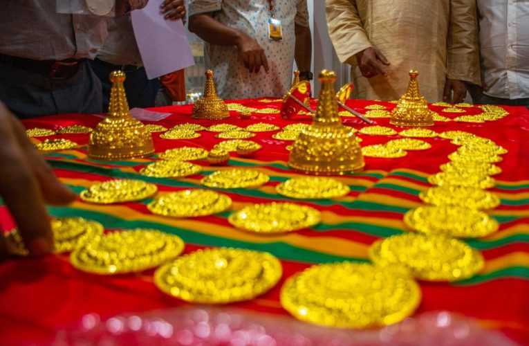 ମହାପ୍ରଭୁଙ୍କୁ ୪ କେଜି ୮୫୮ ଗ୍ରାମର ଅଳଙ୍କାର ଦାନ କଲେ ଭକ୍ତ